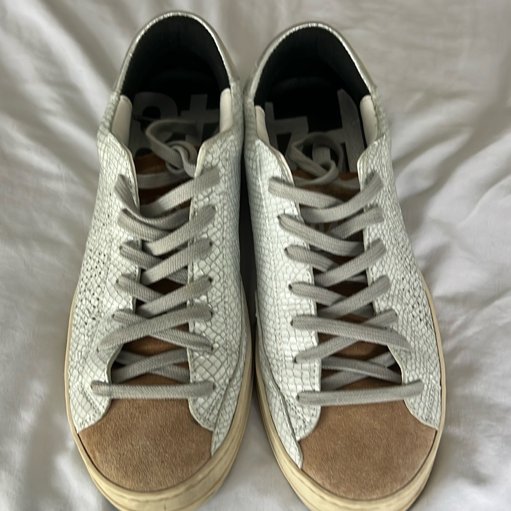 P448 Great shape wore it twice. Unisex size W9.5/10 or M 7.5/8